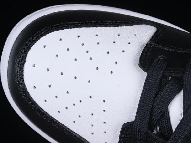 All categories Nk SB Dunk series Nk SB Dunk Low low-top sneakers M version Nk SB Dunk Low black and white panda SB smashed backboard fashion casual sneakers DD1391-100